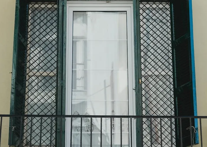 Daire The House Around The Corner *